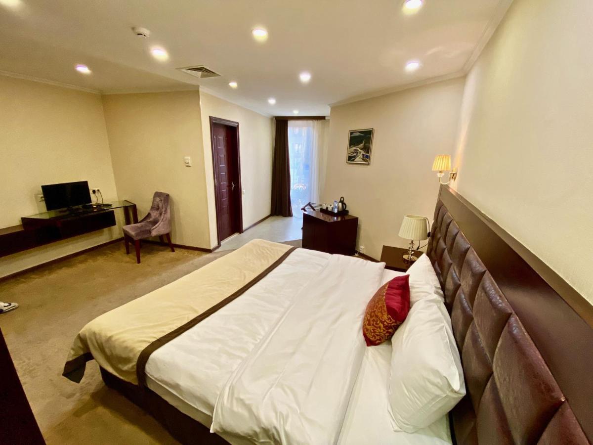 Velvet Hotel Тбілісі Екстер'єр фото